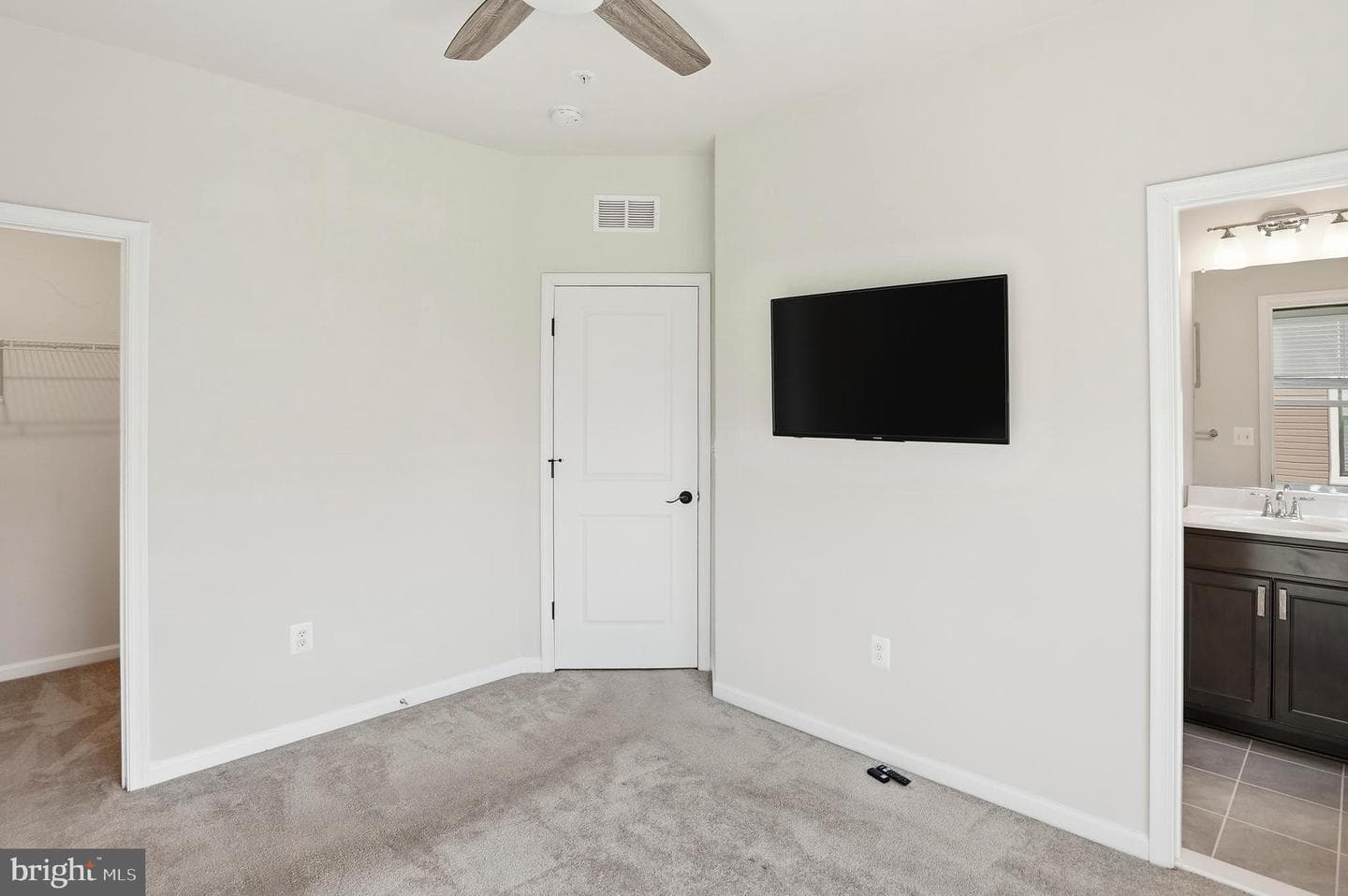 211 Narrowleaf Way photo 24