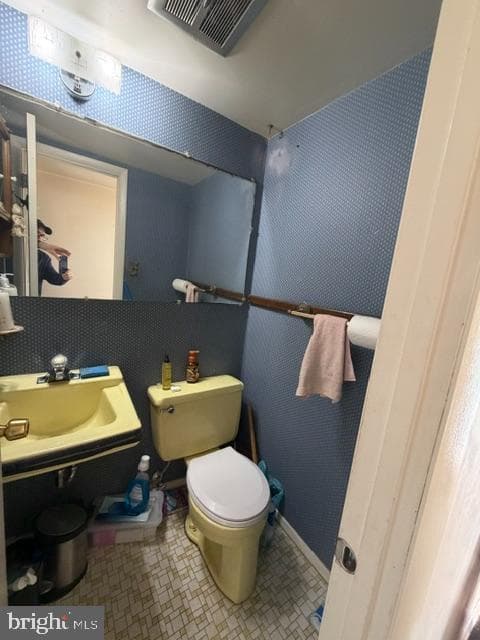 7952 Cross Creek Drive photo 10