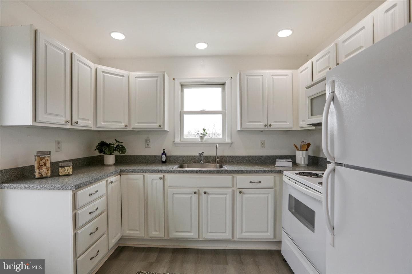 107 Ferndale Avenue photo 18