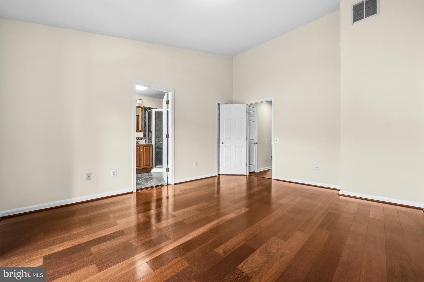 299 Saint Michaels Circle photo 25