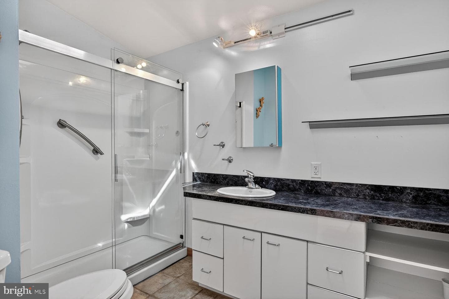 561 Arundel Drive photo 18
