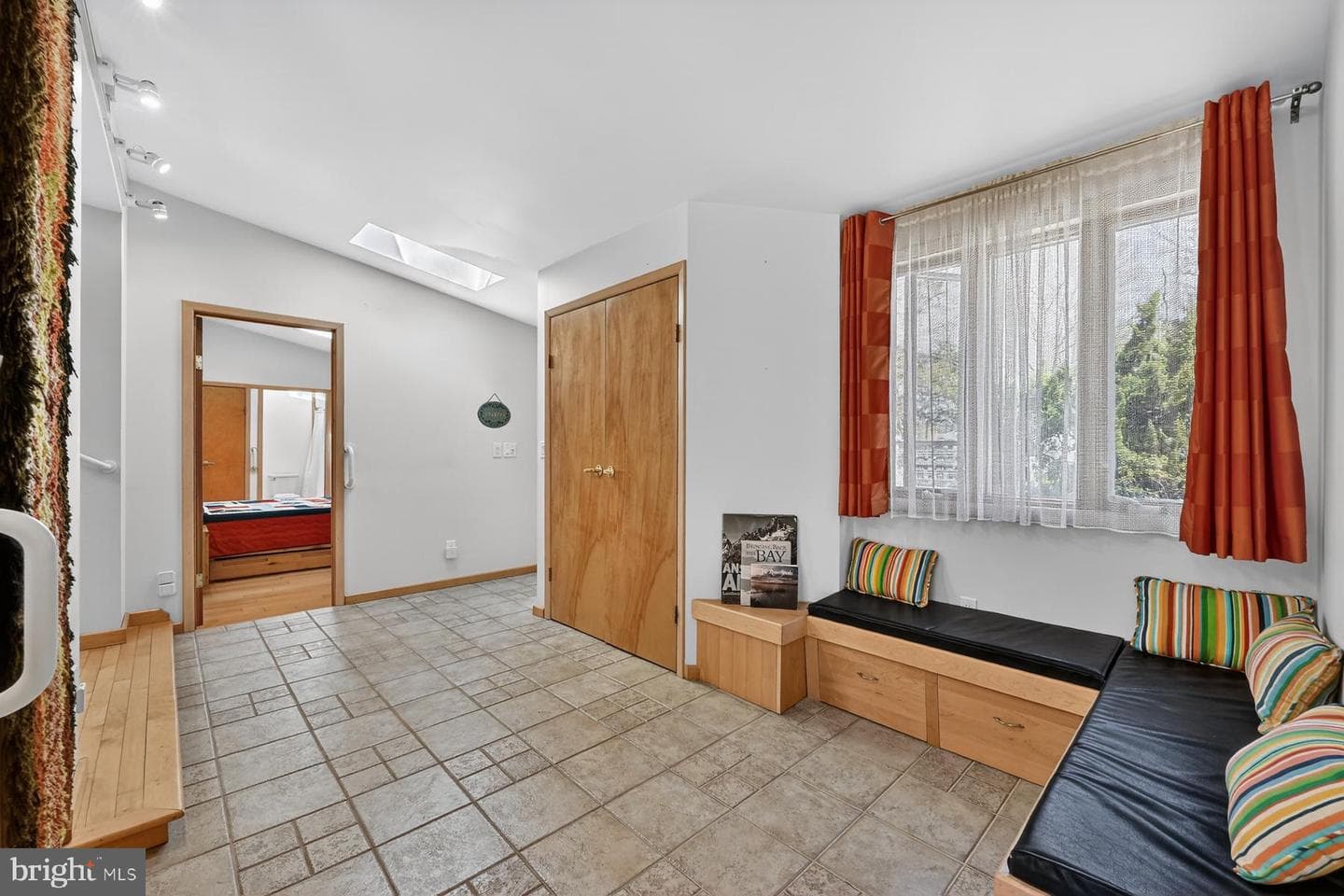 561 Arundel Drive photo 21