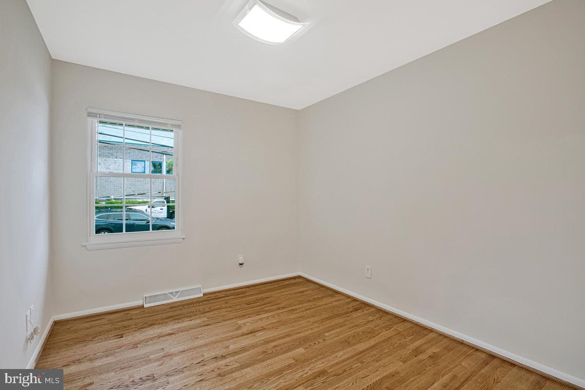 113 Legion Avenue photo 19