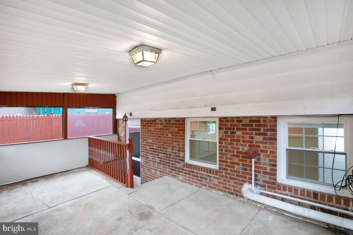 113 Legion Avenue photo 32