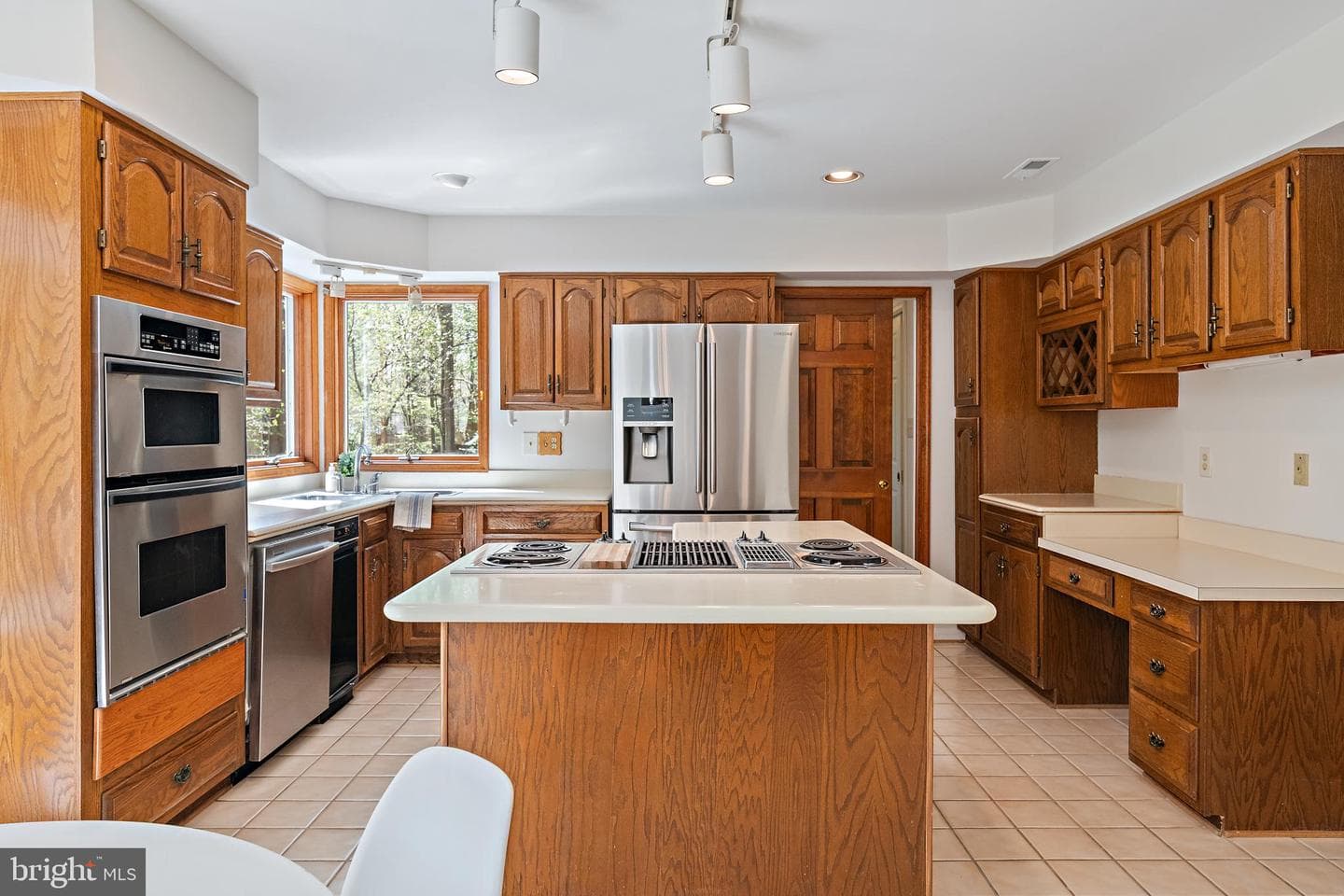 1788 Rochester Street photo 26
