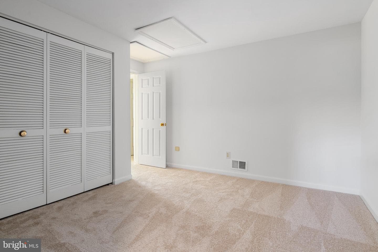 1788 Rochester Street photo 52