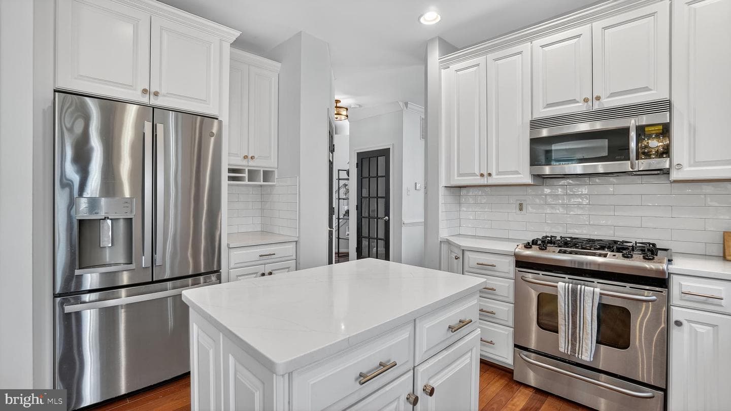 2801 Carver Road photo 17