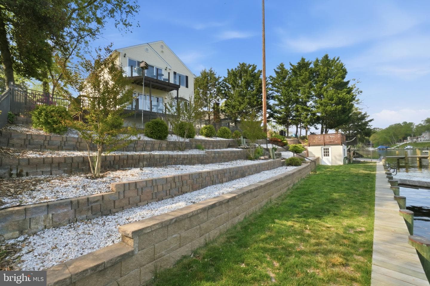 426 Riverside Drive photo 31