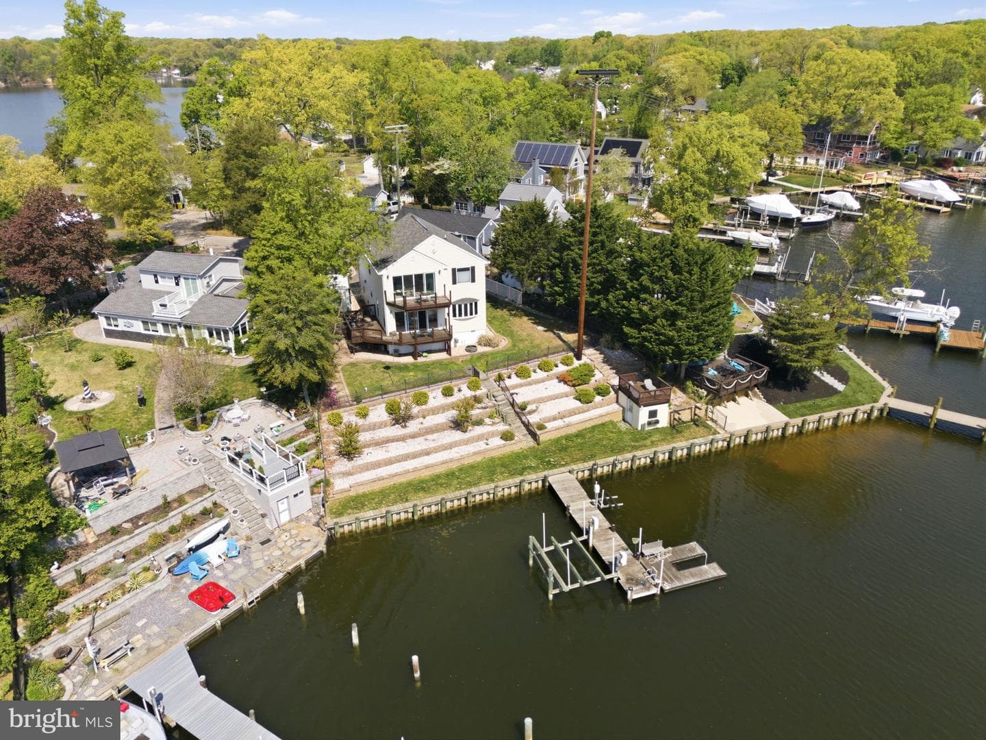 426 Riverside Drive photo 34
