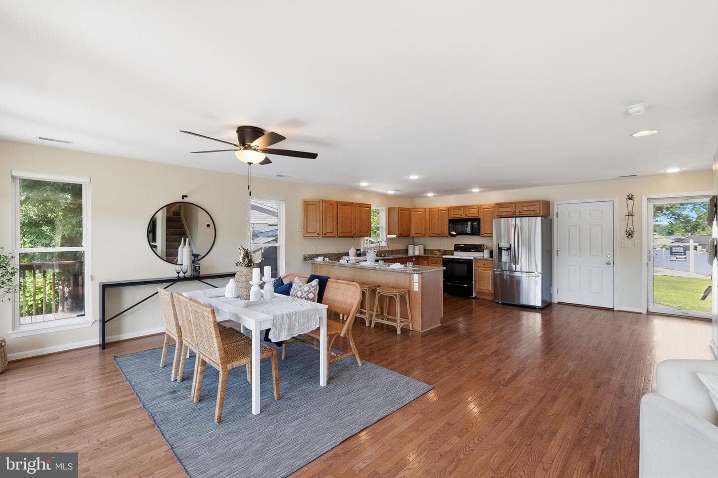 426 Riverside Drive photo 5