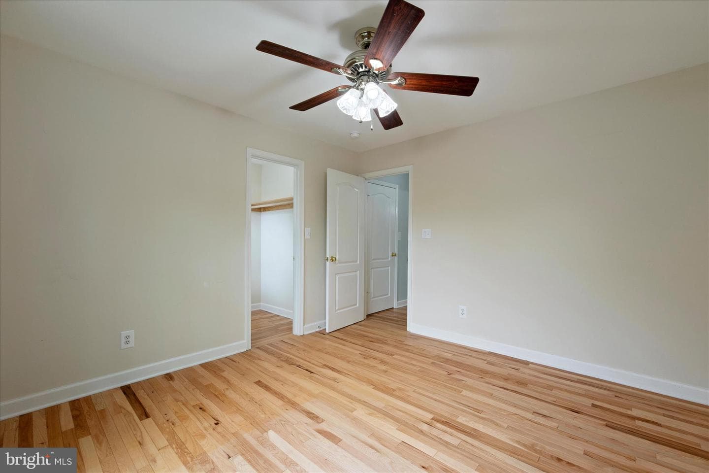 1805 Disney Estates Circle photo 22