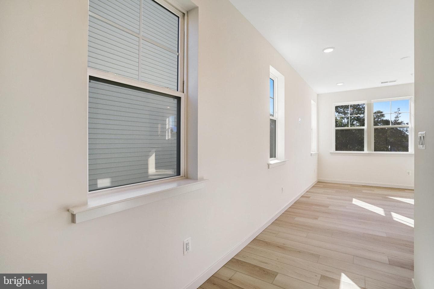 5737 Howard Drive photo 8