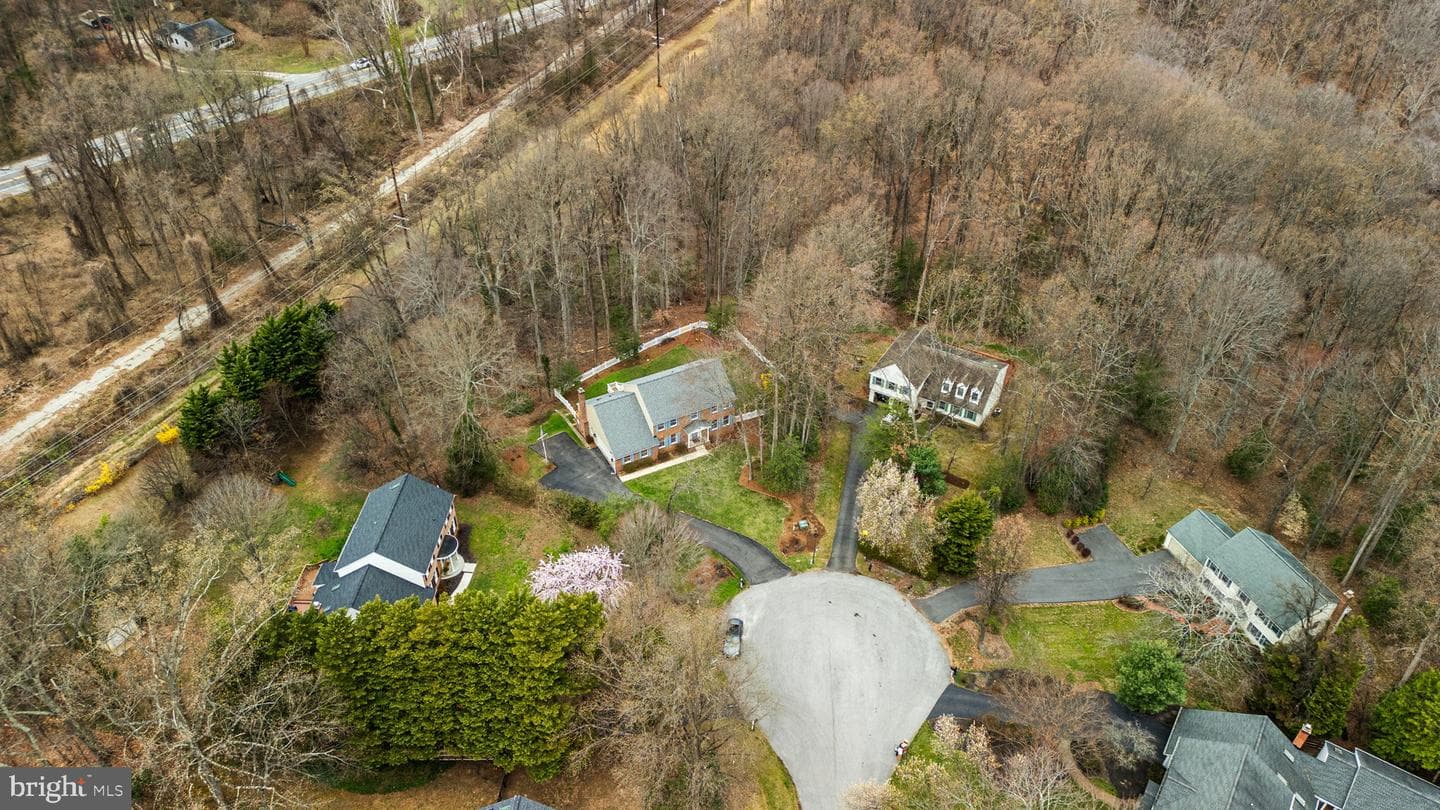 1866 Lynnfield Drive photo 57