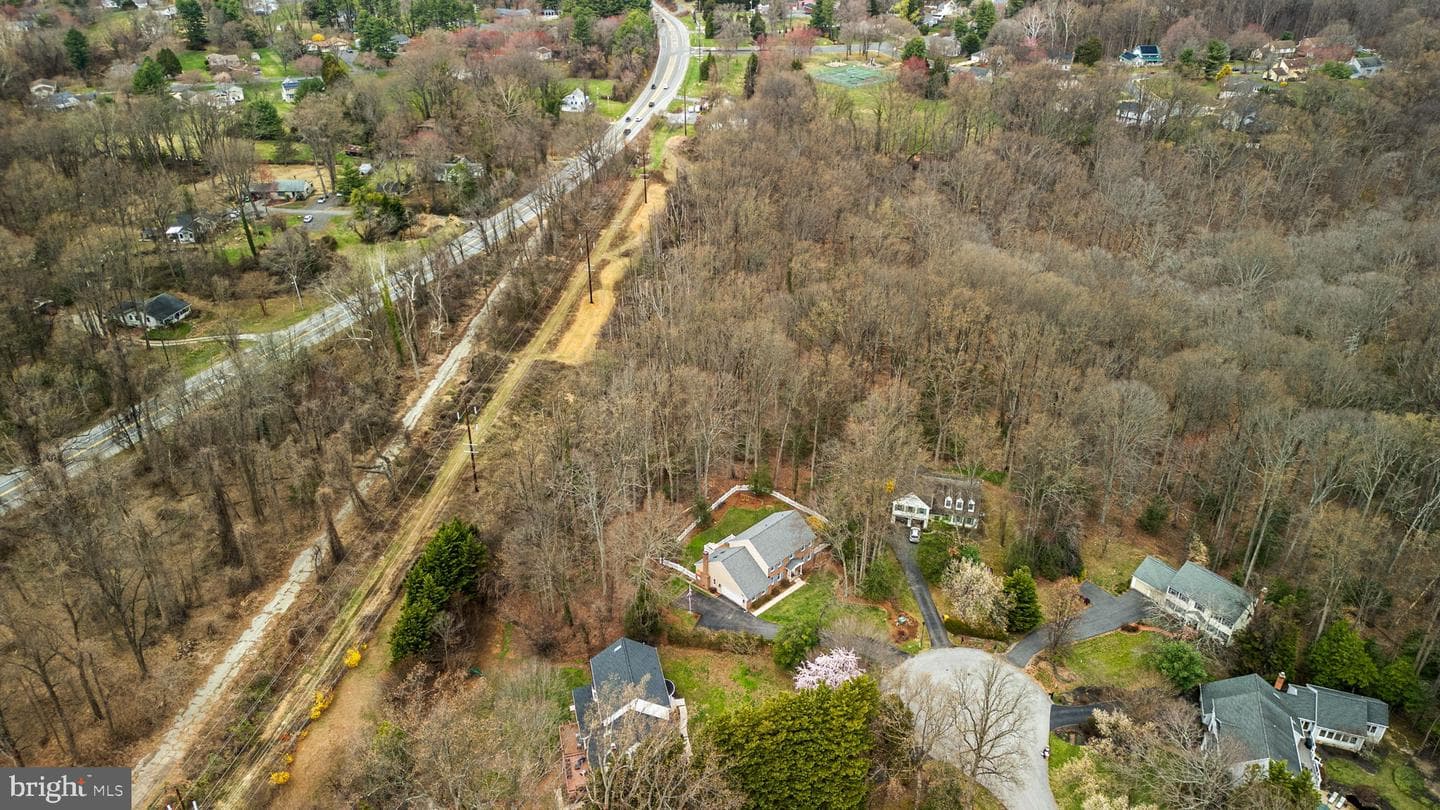1866 Lynnfield Drive photo 60