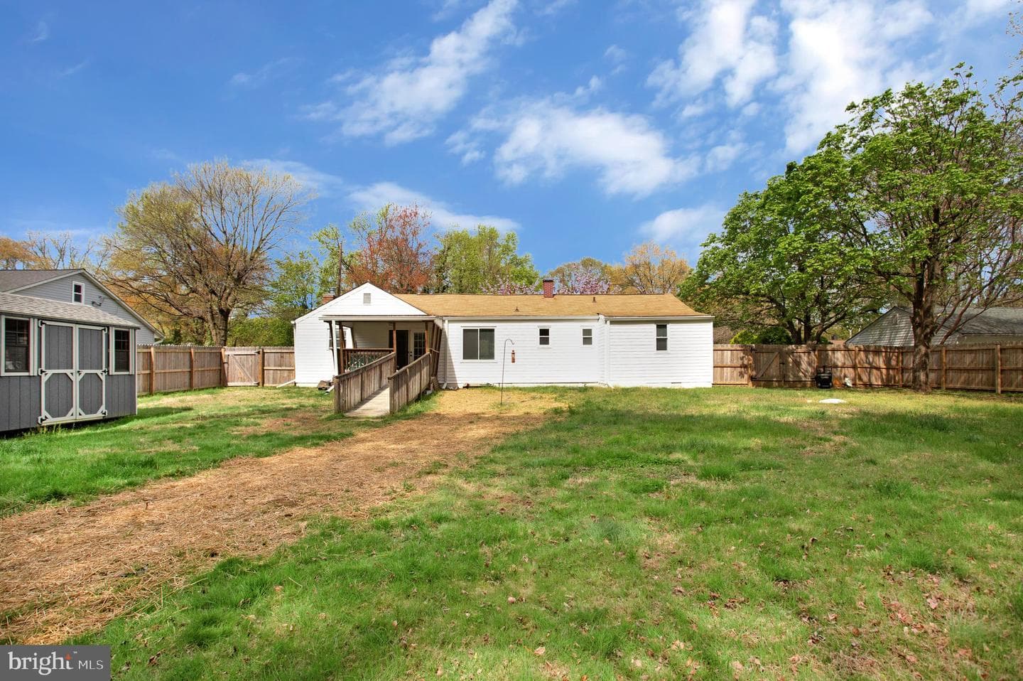 114 River Road photo 28