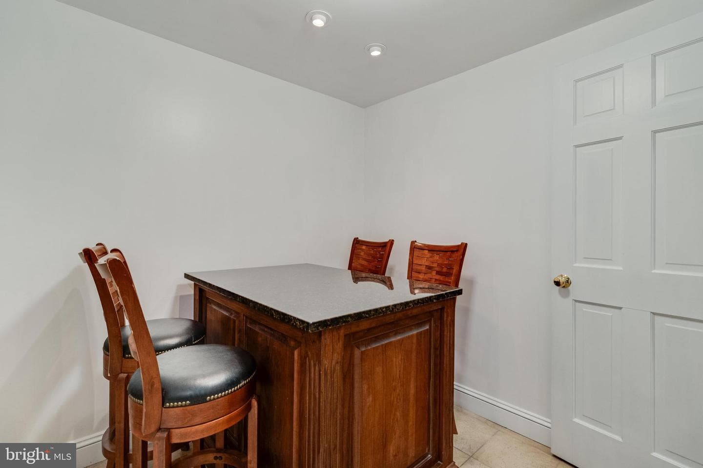 99 Hummingbird Court photo 54