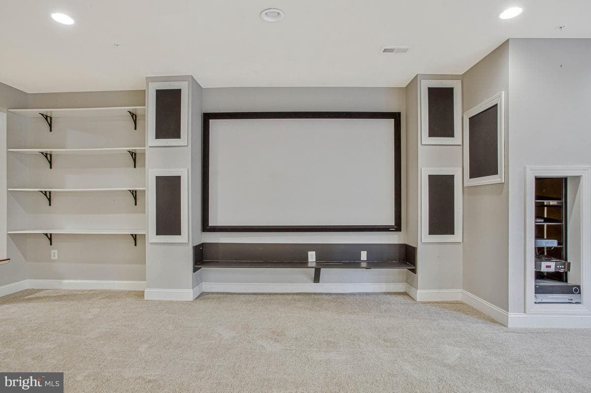 27 Hunting Court photo 56