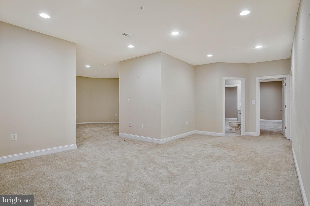 27 Hunting Court photo 62