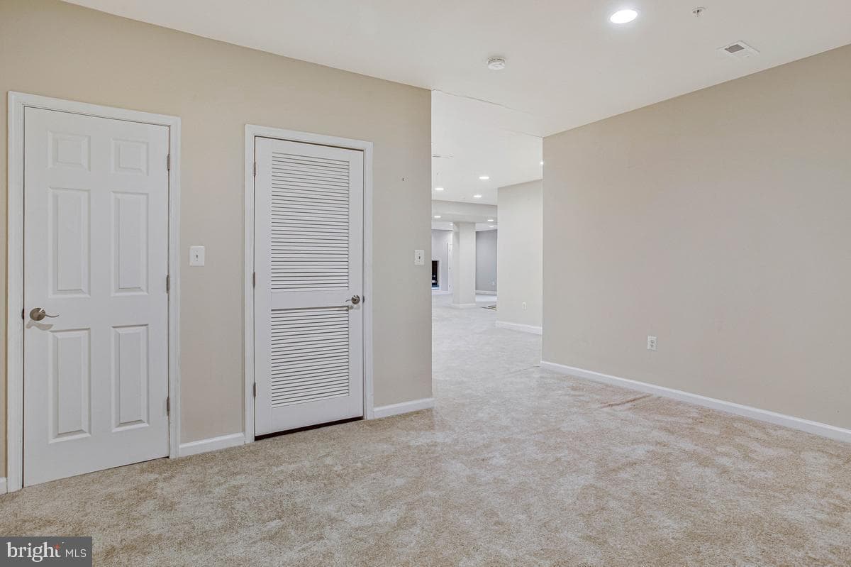 27 Hunting Court photo 68