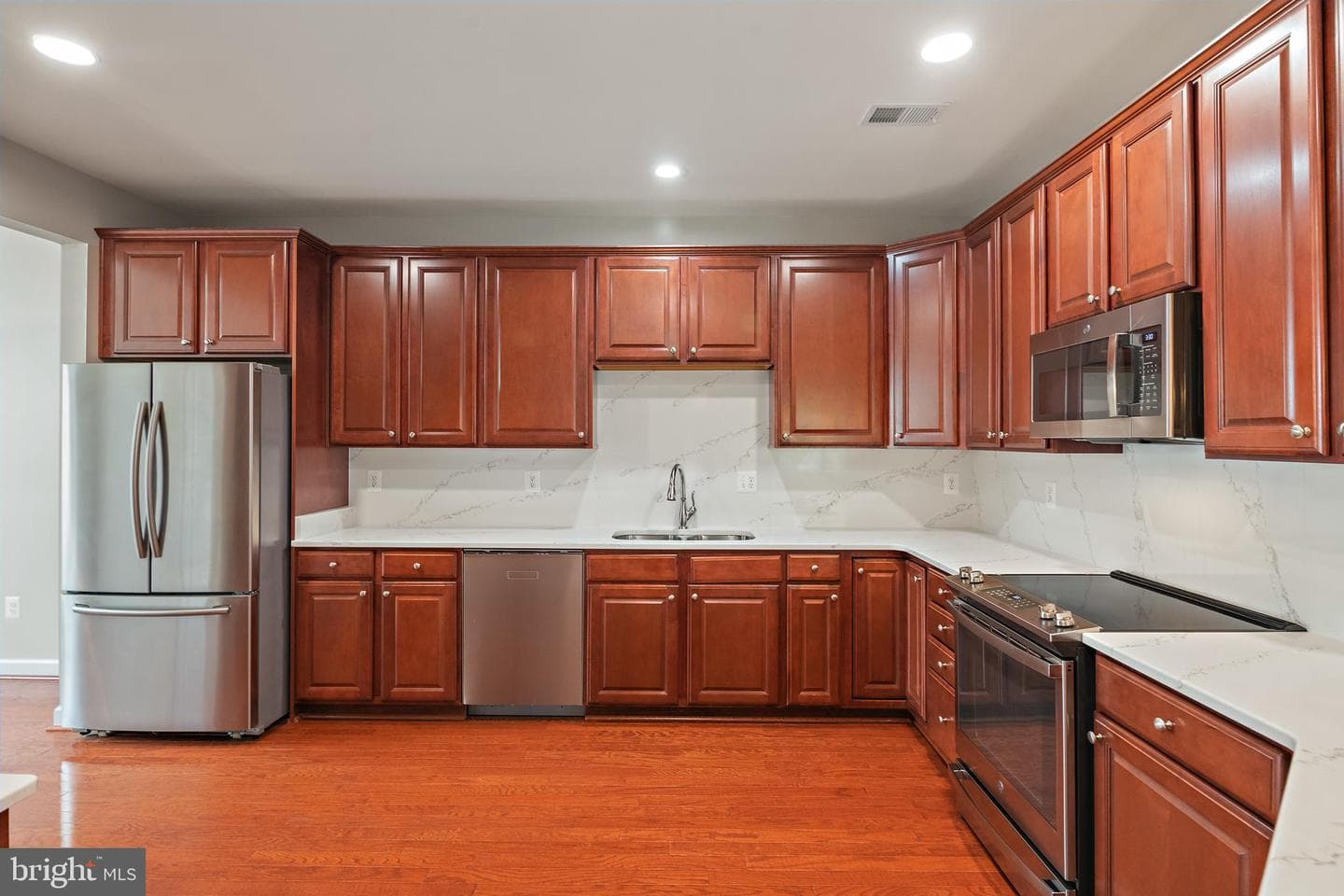 1523 Enyart Way #102 photo 15
