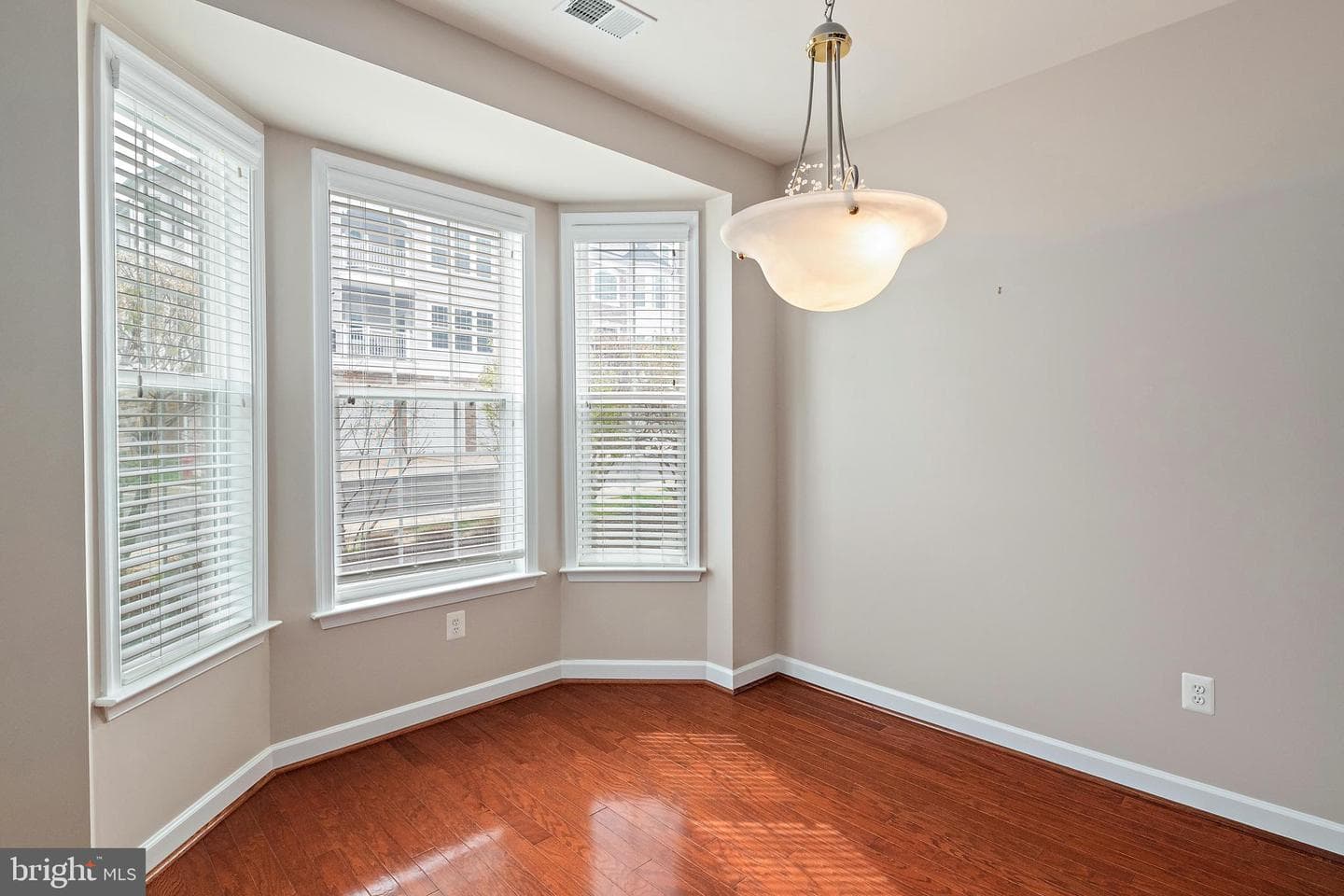 1523 Enyart Way #102 photo 19