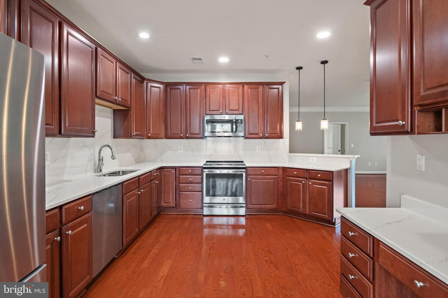 1523 Enyart Way #102 photo 22