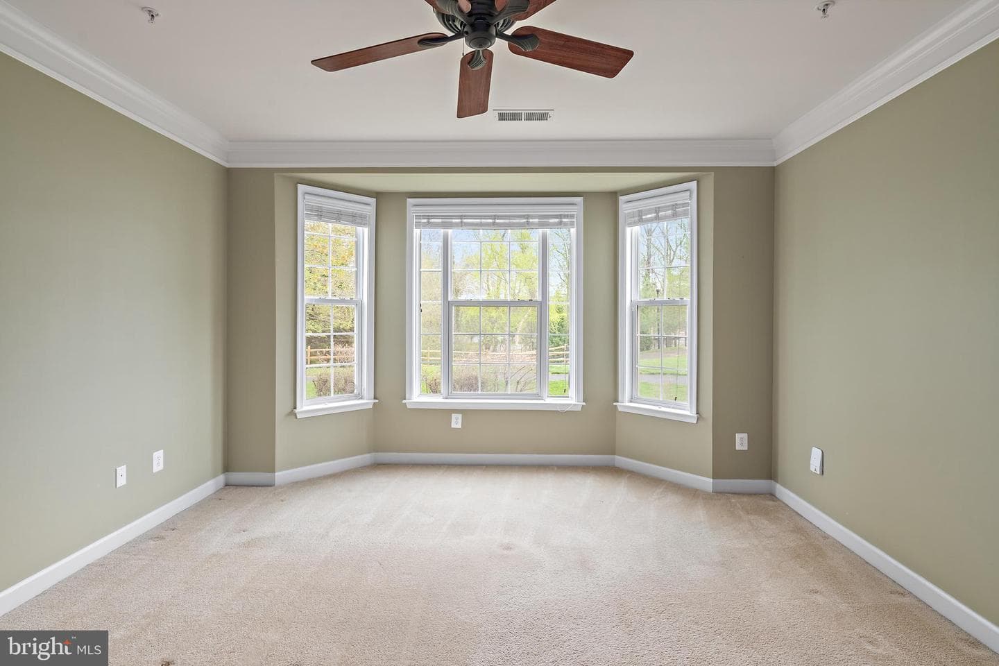 1523 Enyart Way #102 photo 24