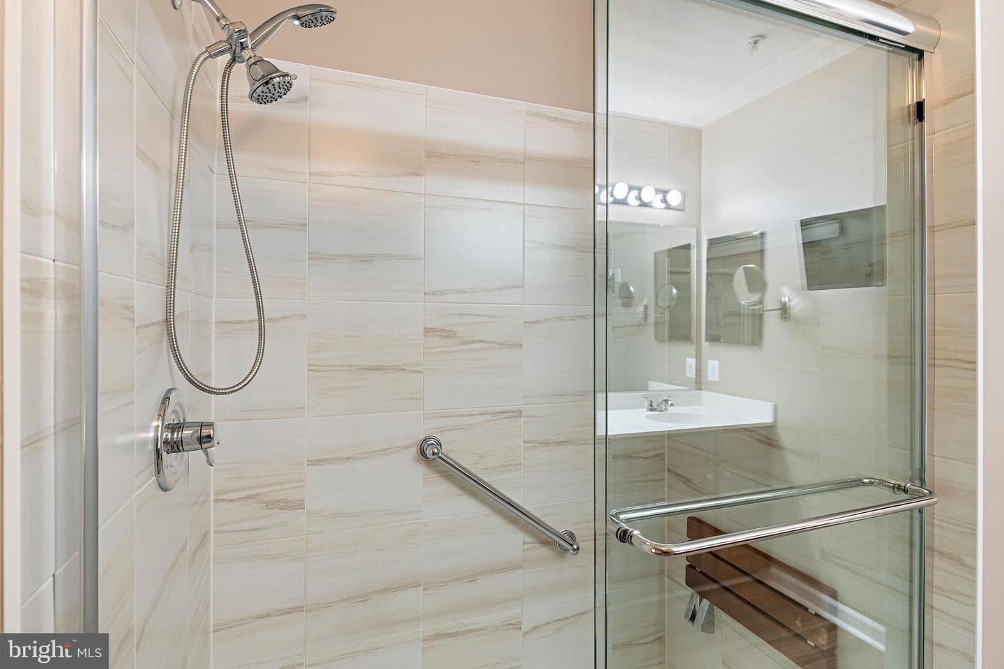 1523 Enyart Way #102 photo 28
