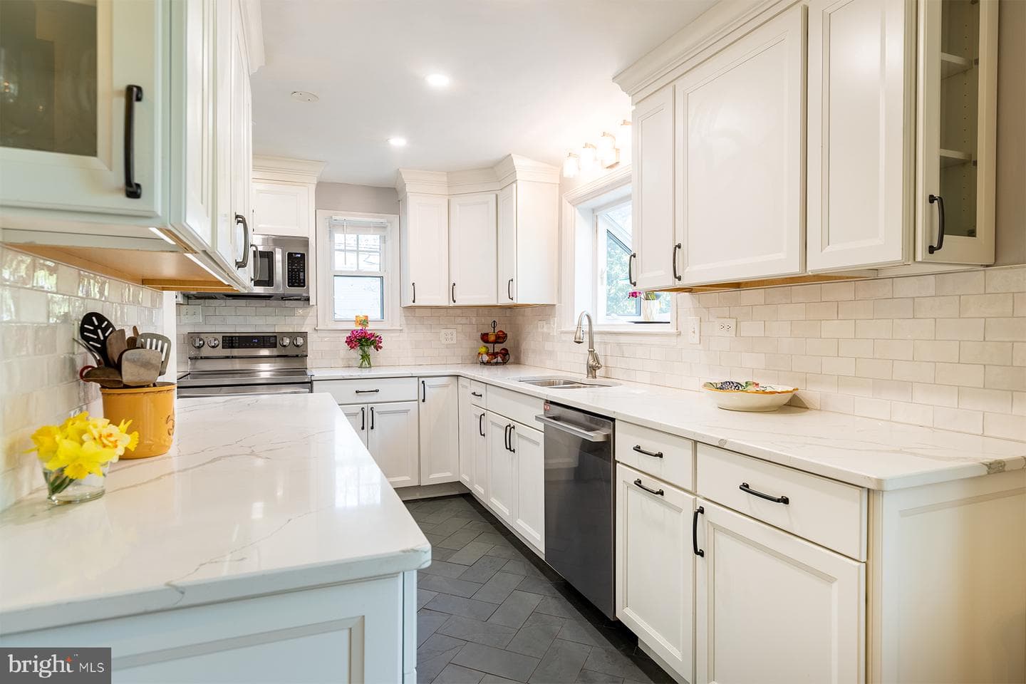 1438 Ridgeway E photo 9