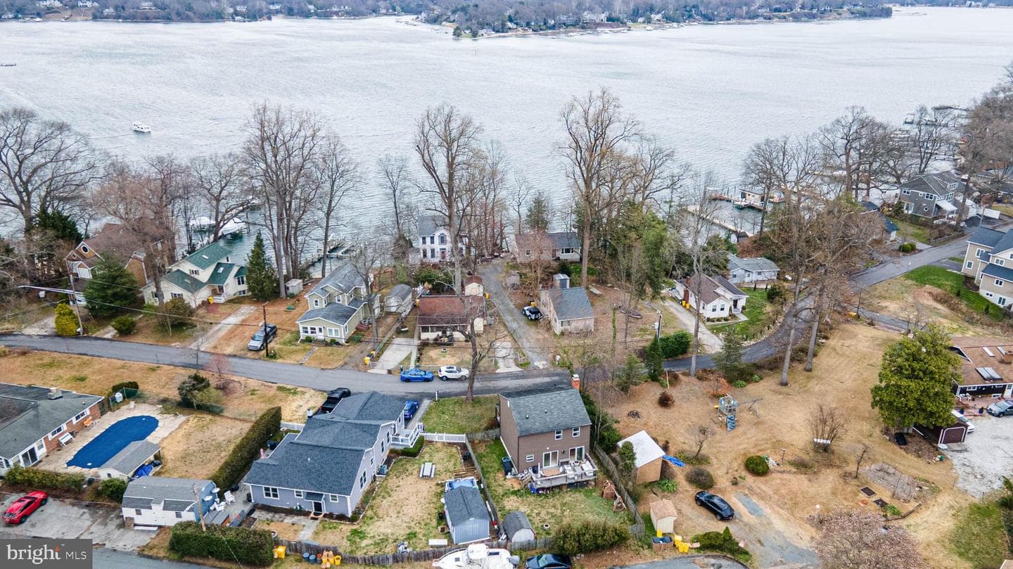 353 S Riverside Drive photo 34