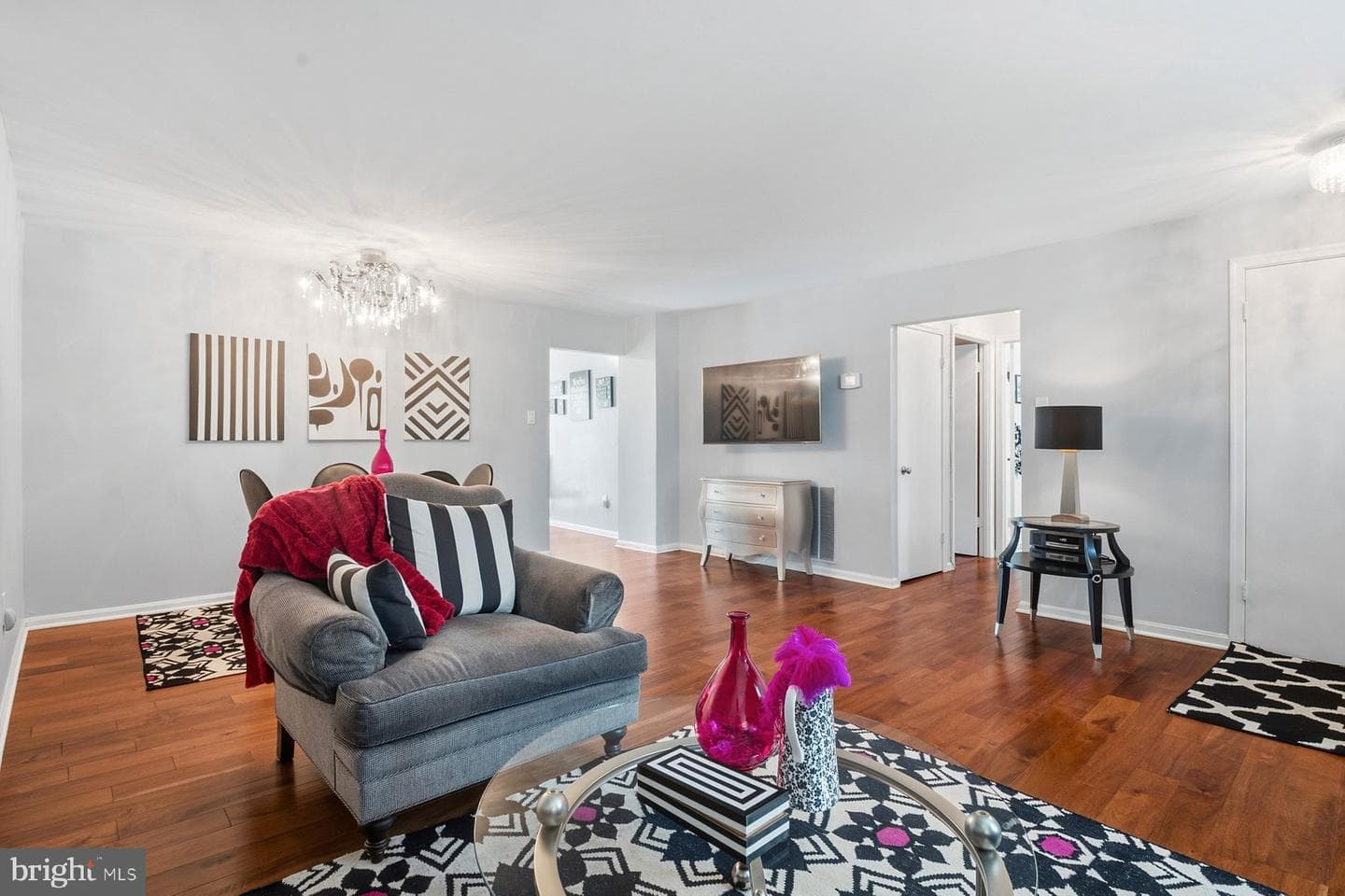 1612 W Bancroft Lane #144 photo 7