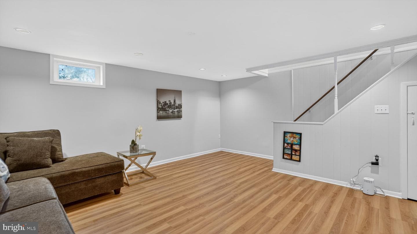457 Mainview Court photo 28