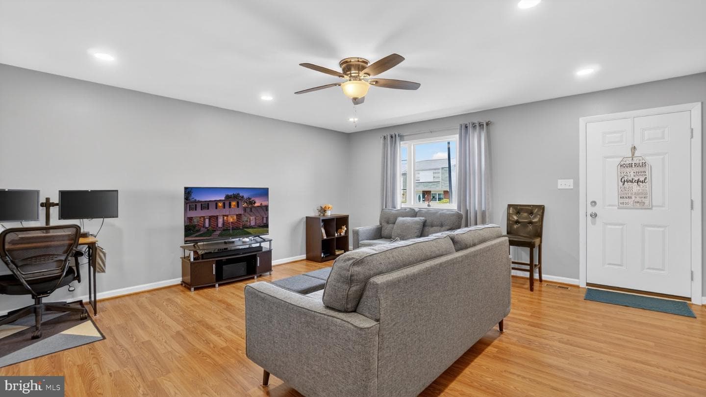 457 Mainview Court photo 6