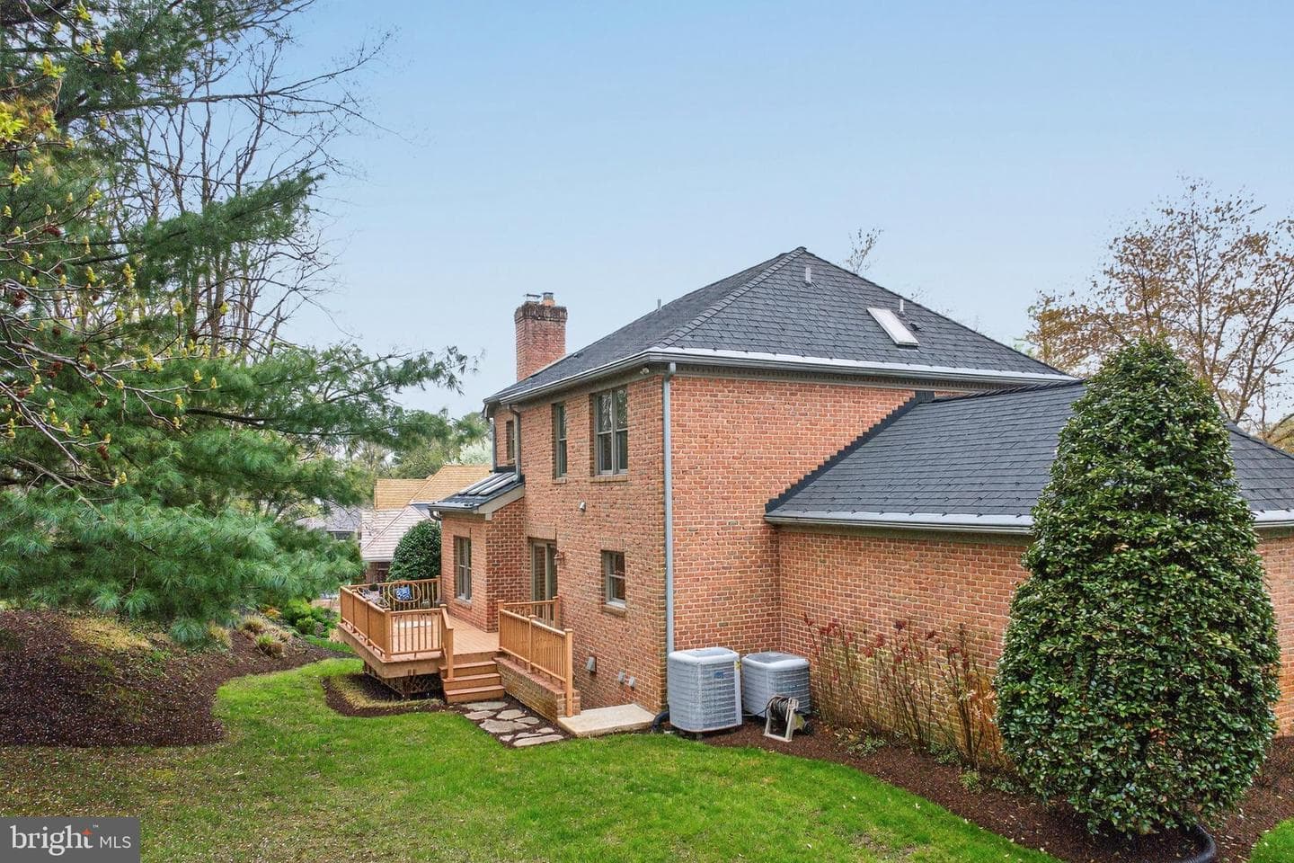 150 S River Landing Road photo 42