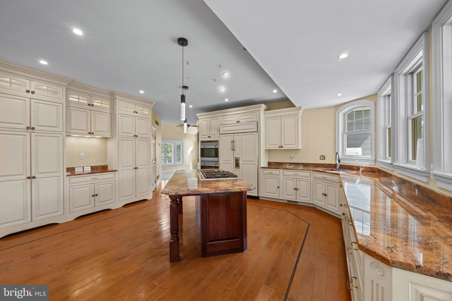182 Wroxeter Drive photo 8