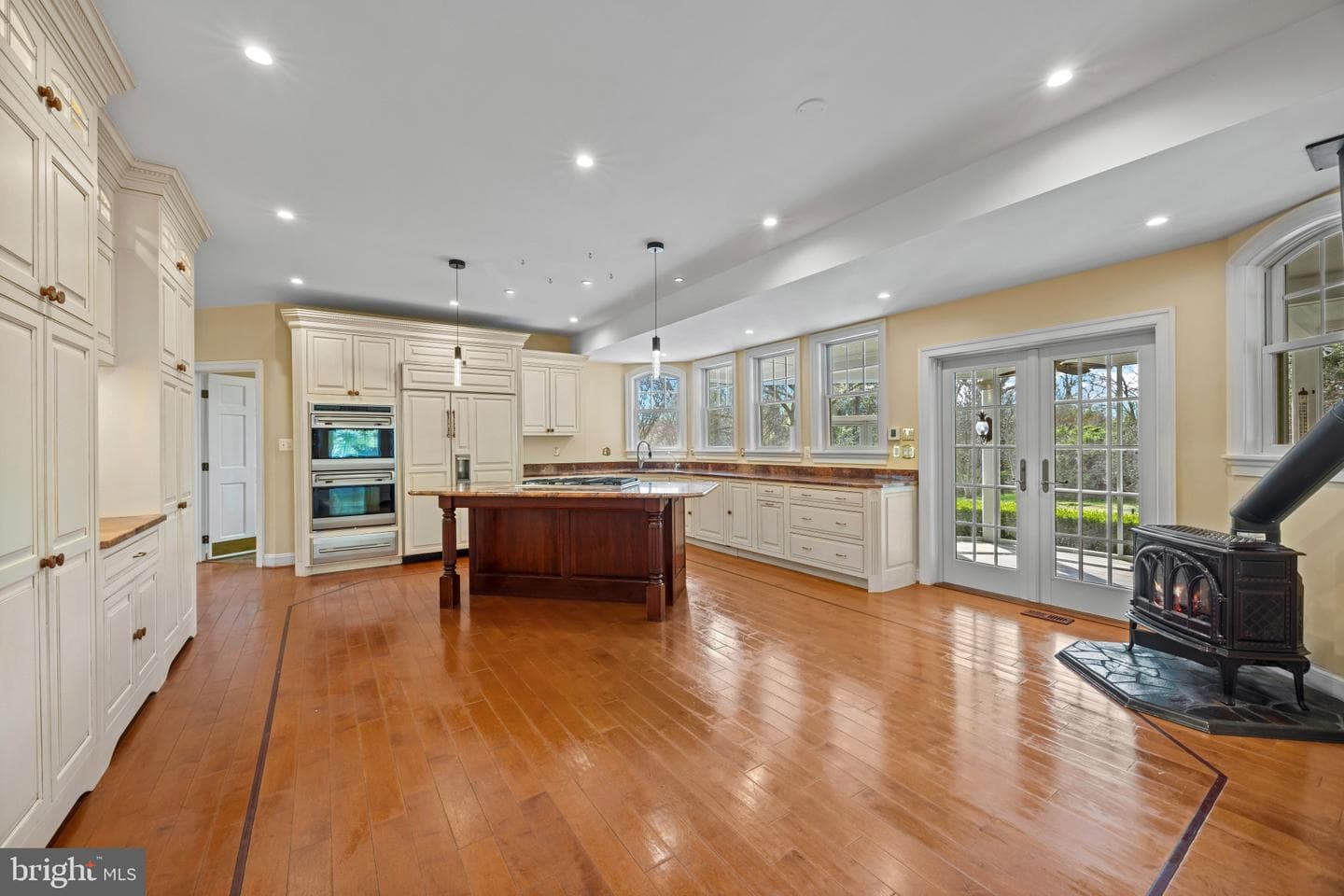 182 Wroxeter Drive photo 9