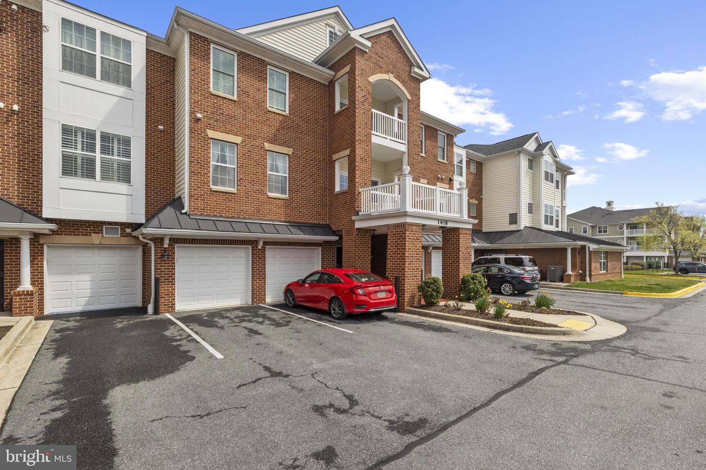 1408 Wigeon Way #301 photo 3