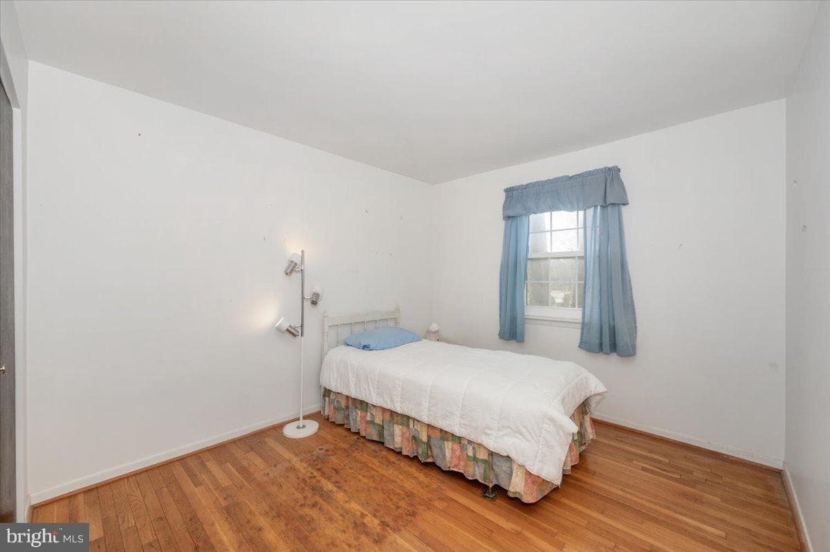 1300 Holliben Road photo 26