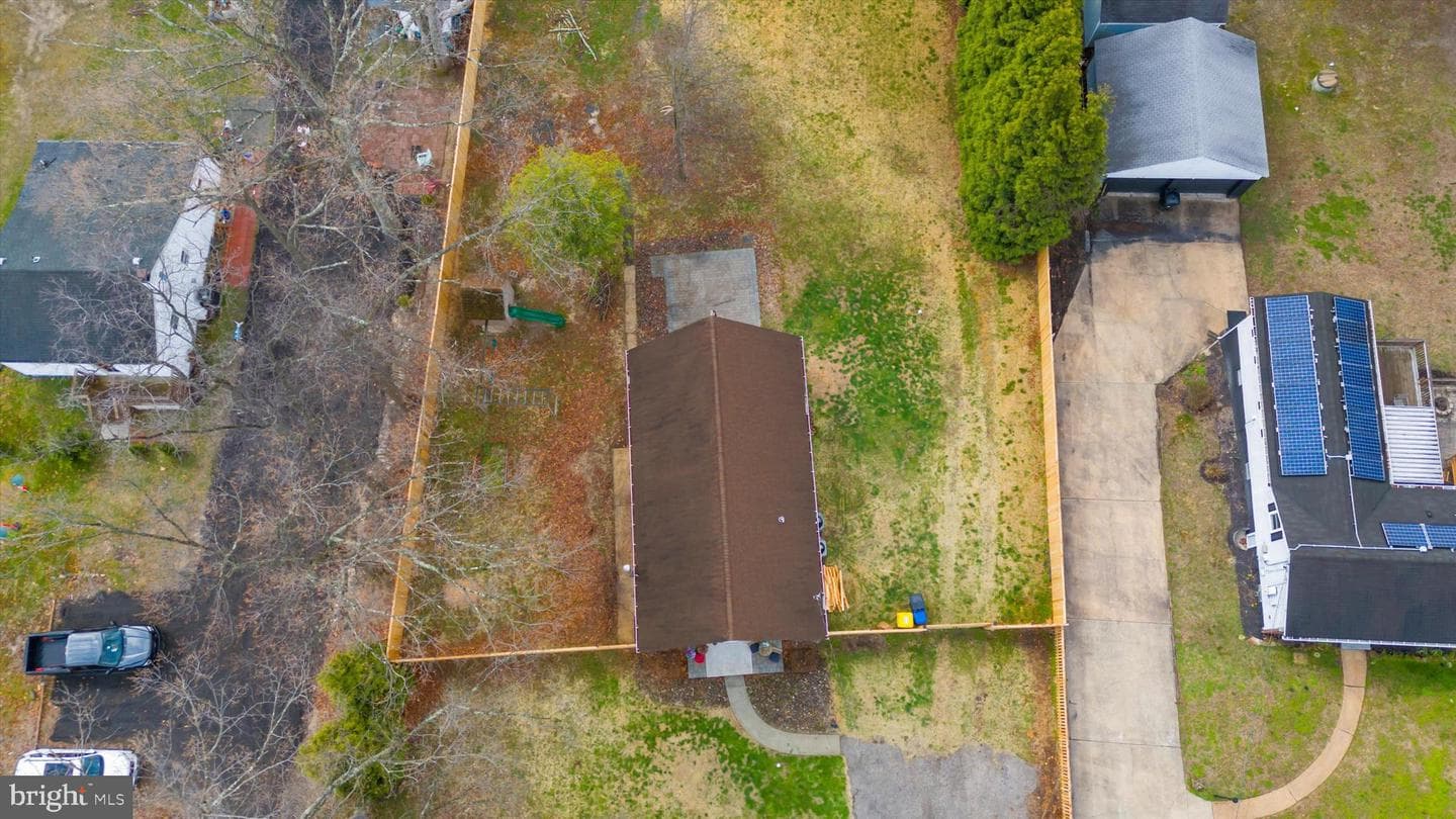 225 Obrecht Road photo 67
