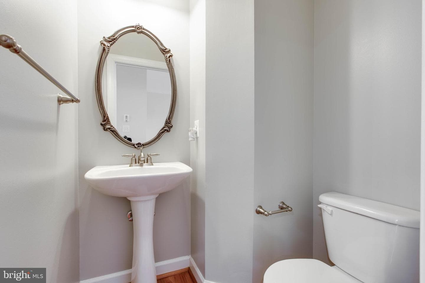 1518 Hurley Court photo 9