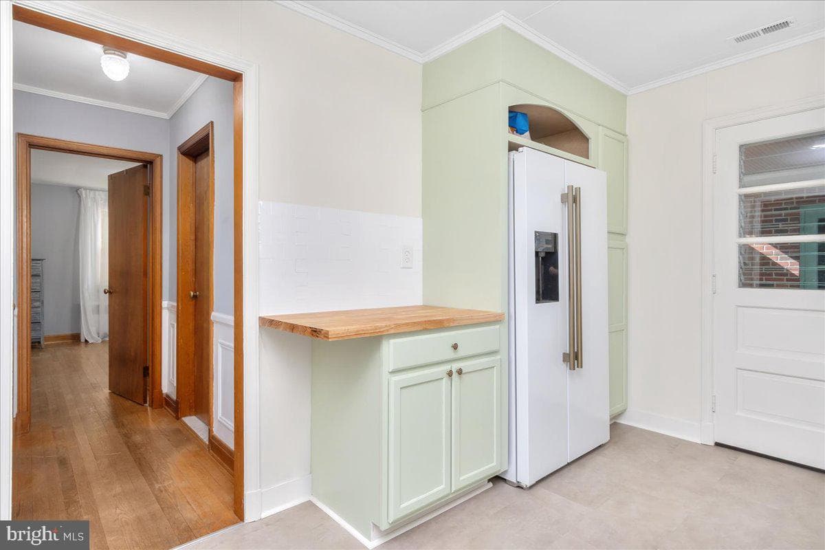 8466 Greenway photo 7