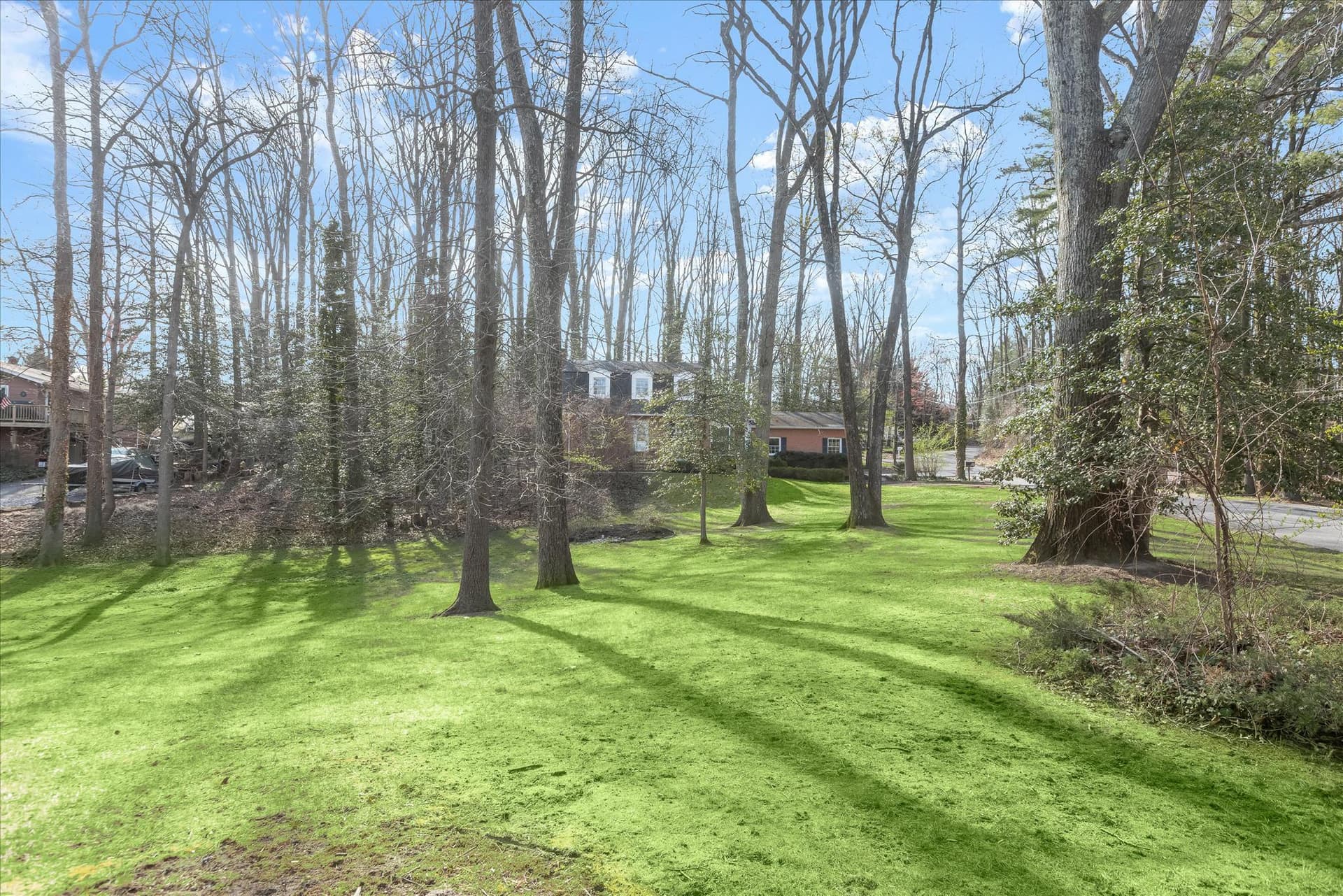 326 Edgewater Road photo 41