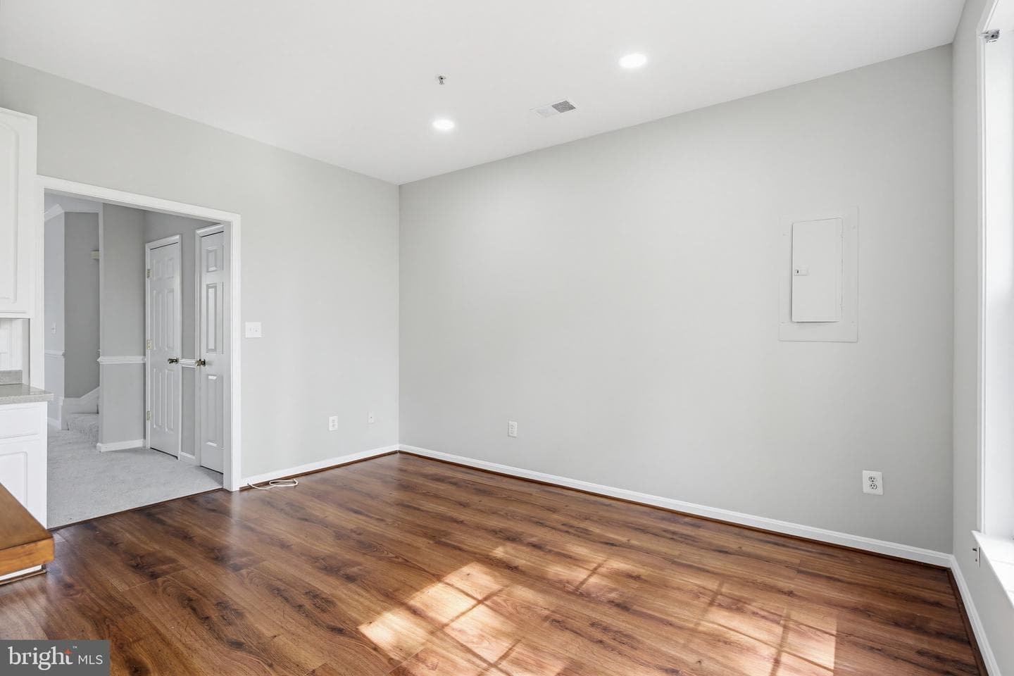86 Harbour Heights Drive photo 14