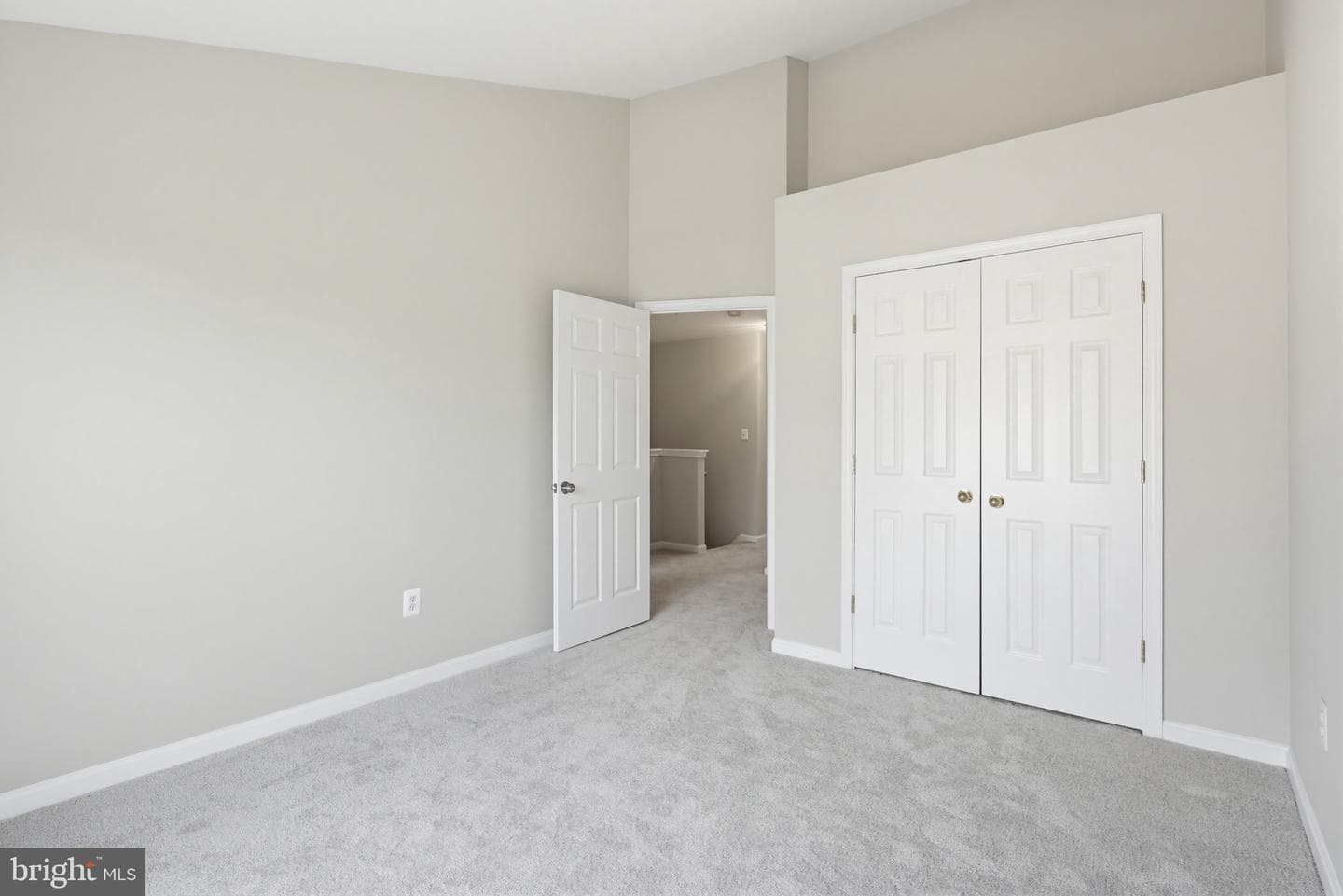 86 Harbour Heights Drive photo 27