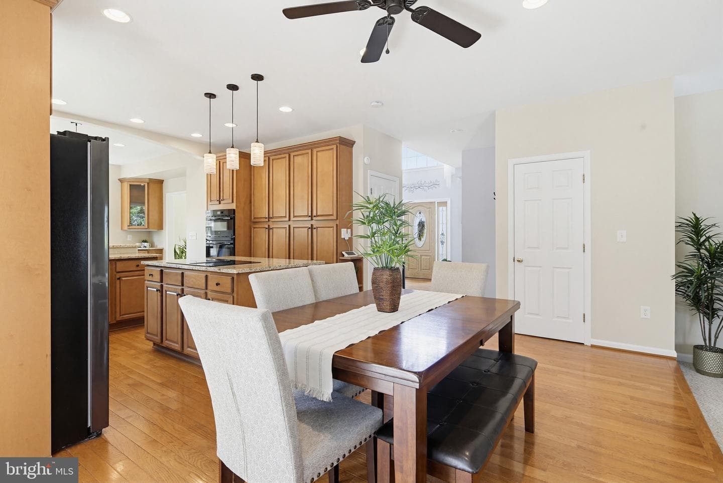 491 Lisa Avenue photo 11
