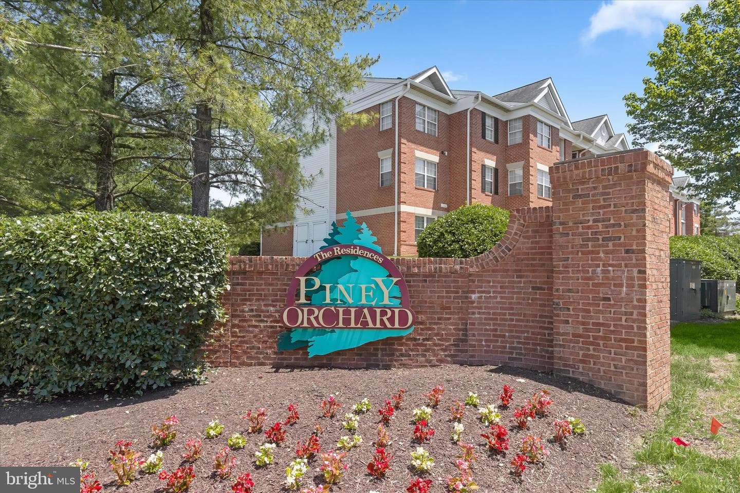 687 Winding Stream Way #204 photo 7