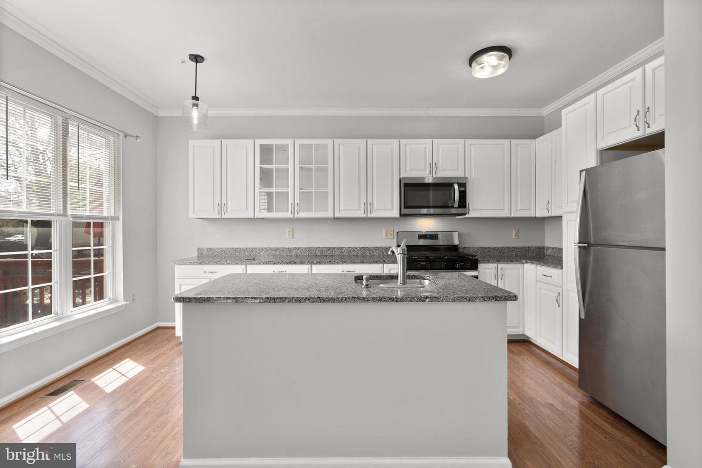 2404 Sandwich Court photo 10
