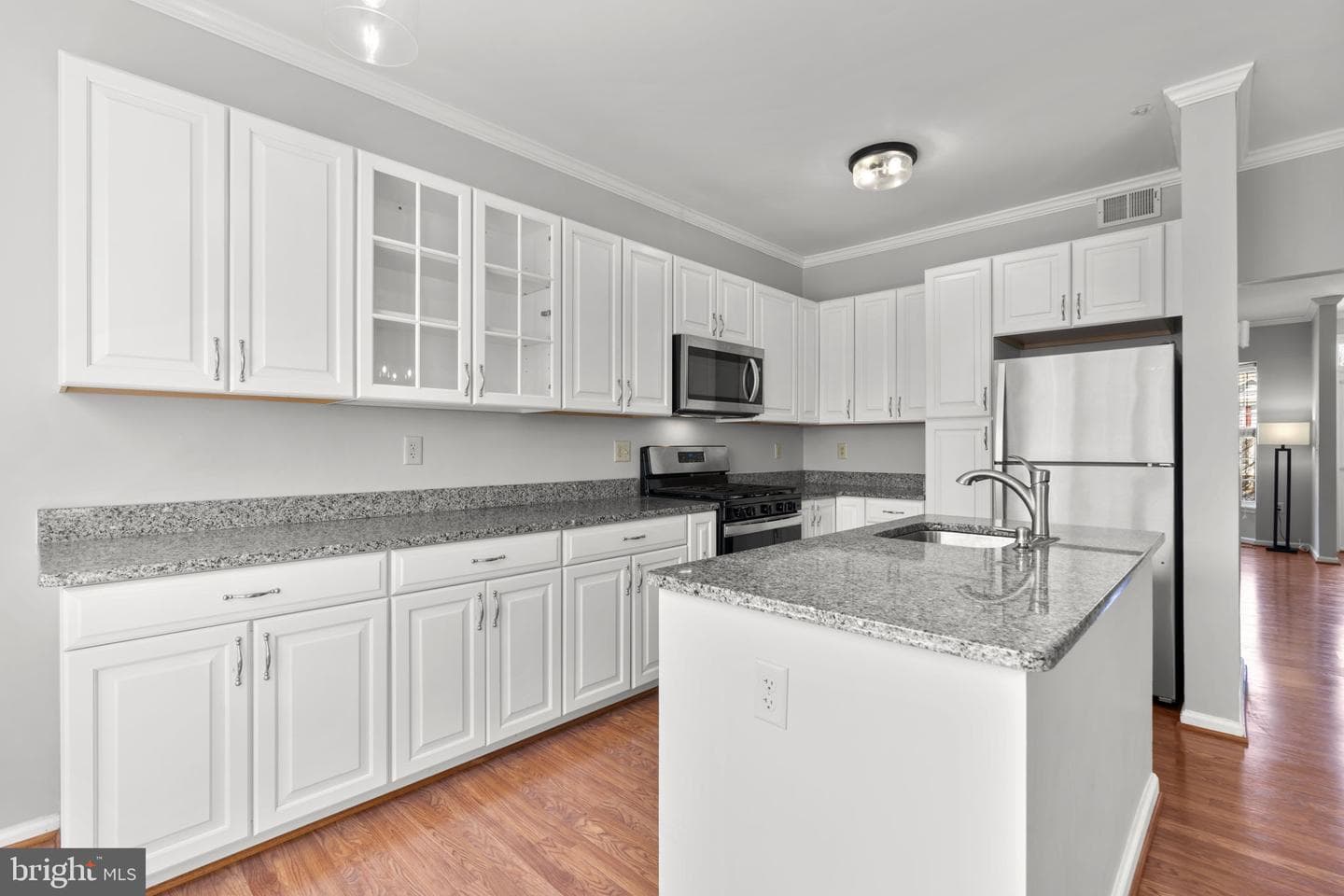 2404 Sandwich Court photo 11