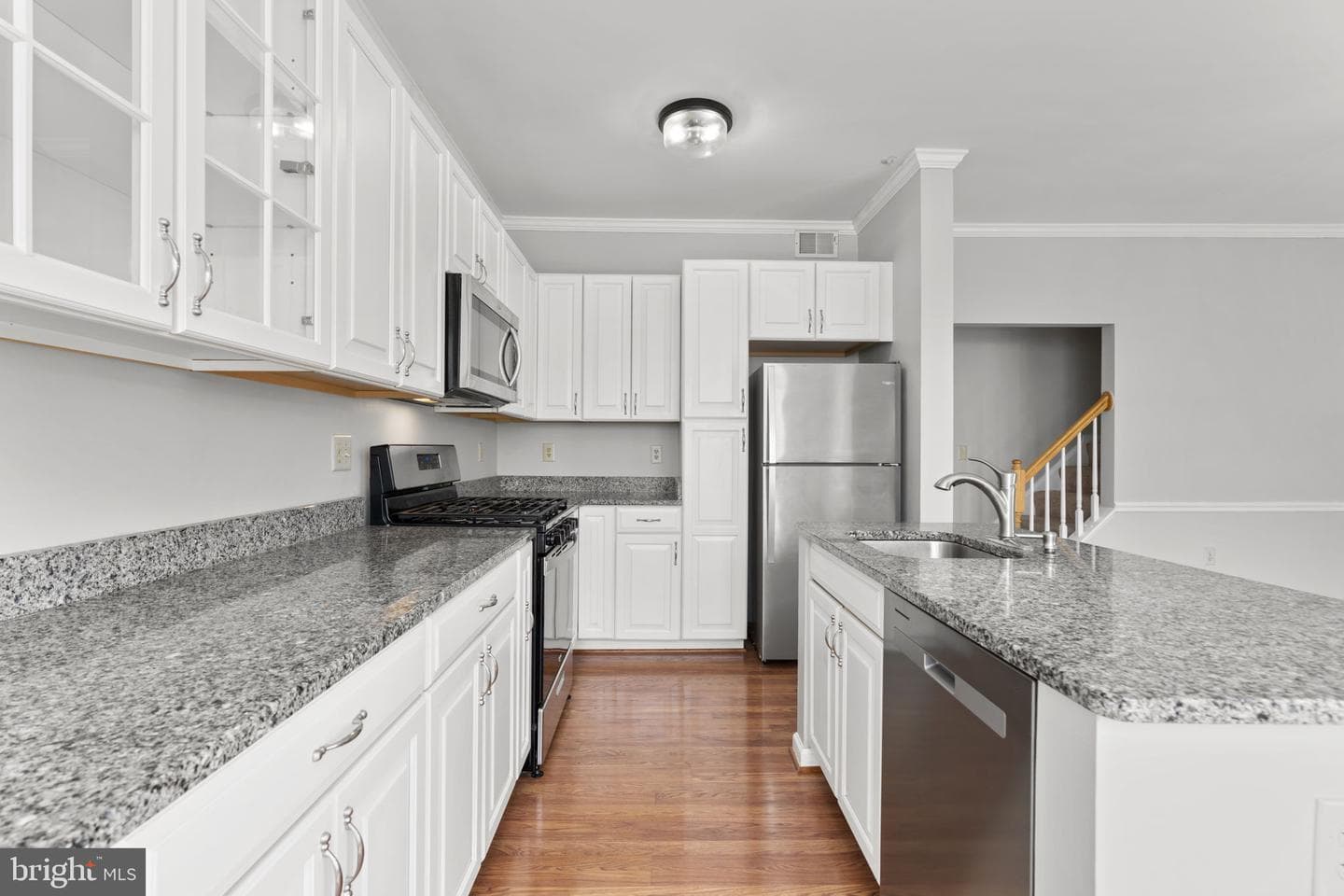 2404 Sandwich Court photo 12