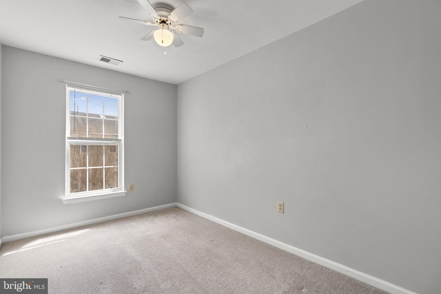 2404 Sandwich Court photo 25